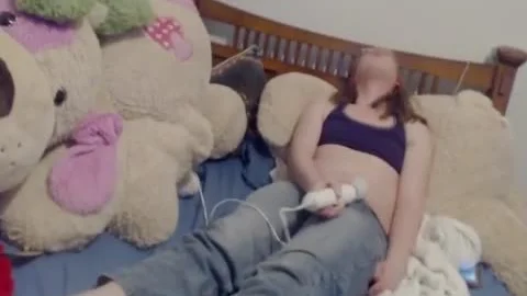 Moaning Genderqueer Cums In Her Boxers With Hitachi