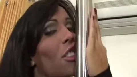 Ariadny Oliver In kinky Solo With Fishnet