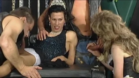 Raw hard slamming alongside amateur