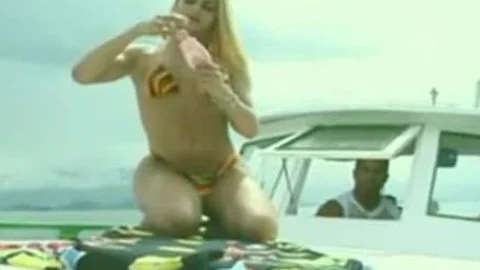 Sunbathing ladyman acquires Smashed On The Yacht