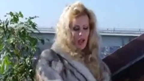 Tilf In Fur Strokes wang