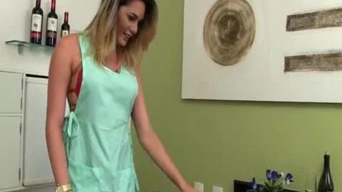 shemale Bella Atrix Stuffs Vegetables Up Her booty