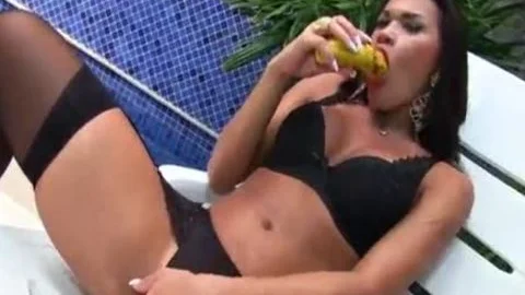 Sensual shelady Erika Lee Masturbates With A Banana And Sticks A sextoy Up Her wazoo