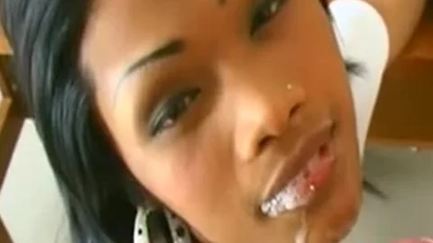 juicy trannys In stockings analized