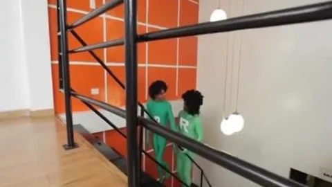 Une blond Et Deux Gros Bite