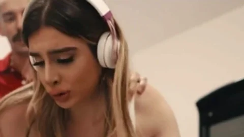 Pervert Stepdad Licks And unprotected slams His TS Stepdaughter